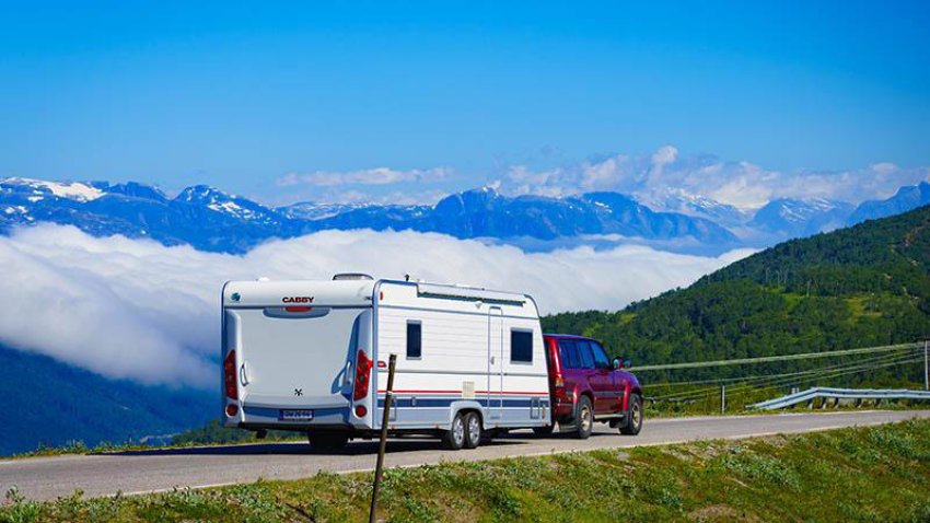 Campingvogn og vakker natur